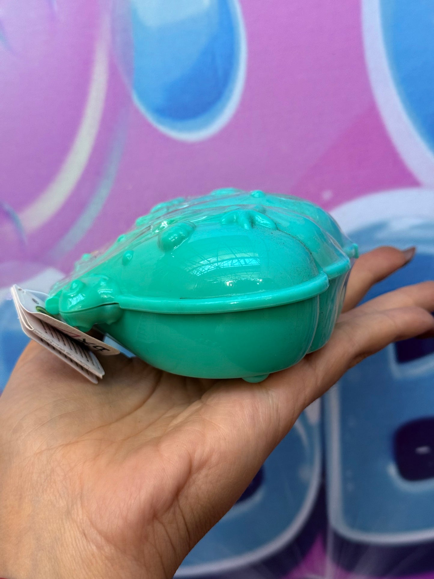 Mini World Pocket – Brinquedo Surpresa em Forma de Concha com Mini Mundo Dentro