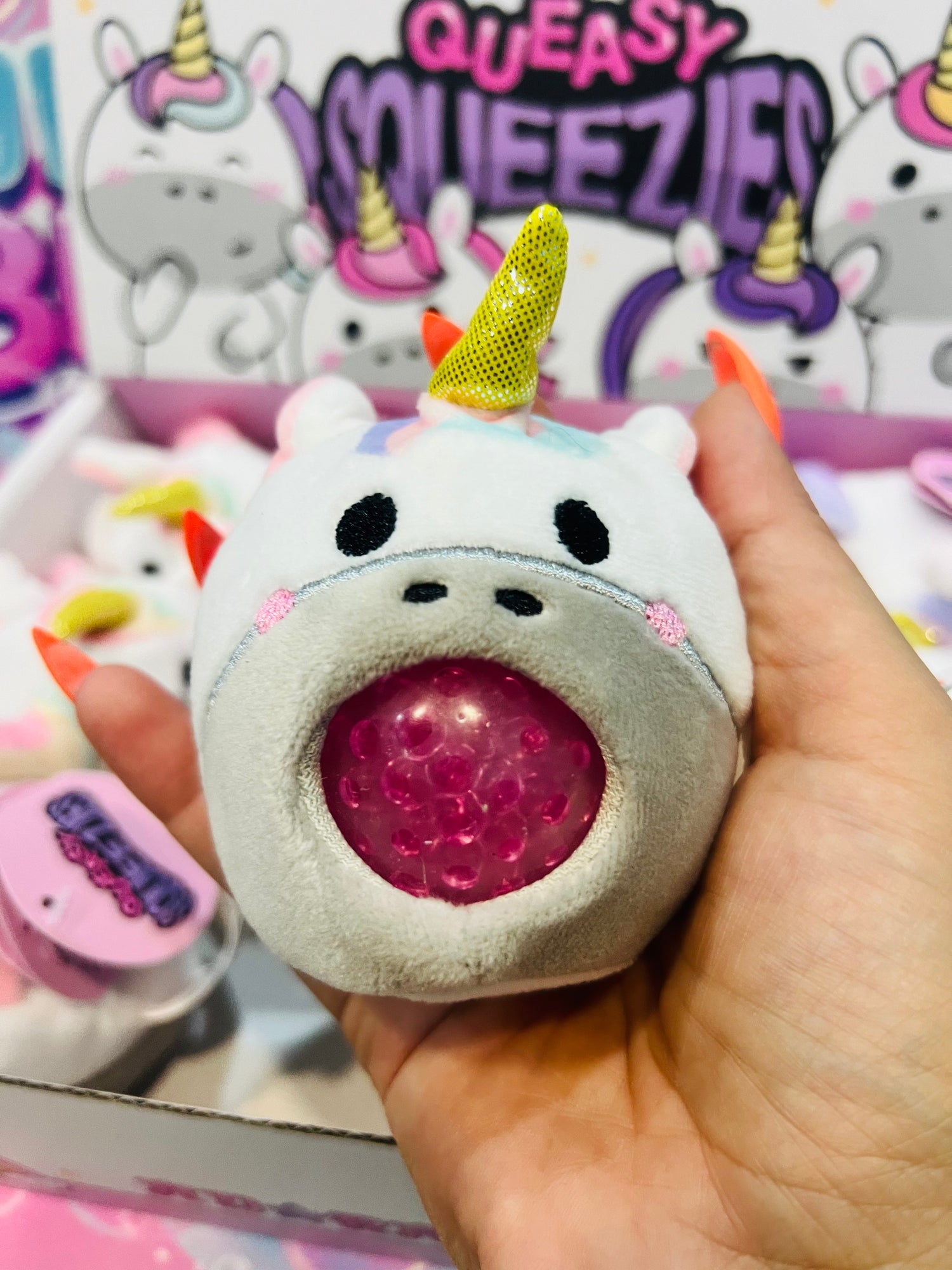 Peluches & Squeezies