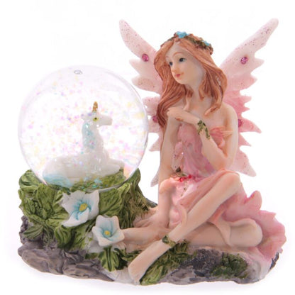 Fada Sentada com Globo de Água – Figura Decorativa Encantada