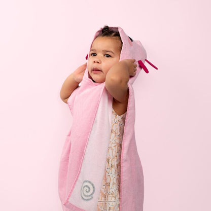 Toalha Infantil com Capuz Maddie o Axolote 100% Algodão