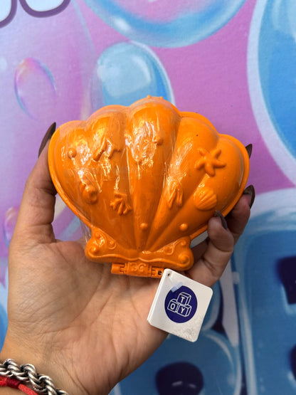 Mini World Pocket – Brinquedo Surpresa em Forma de Concha com Mini Mundo Dentro