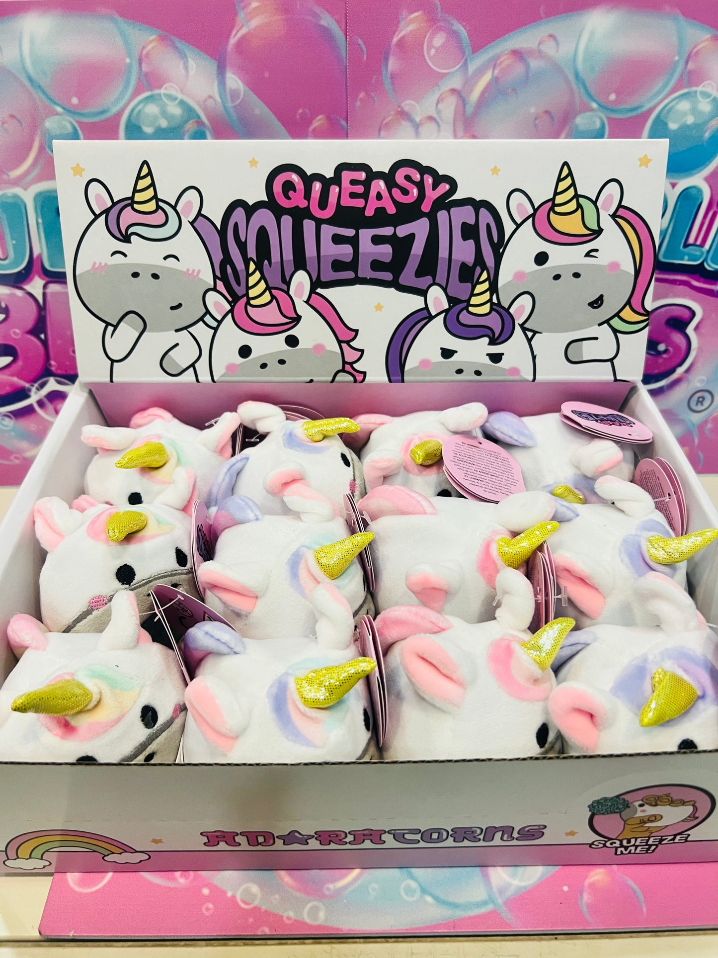 Brinquedo de pelúcia espremível Queasy Squeezies Adoracorns Unicornio