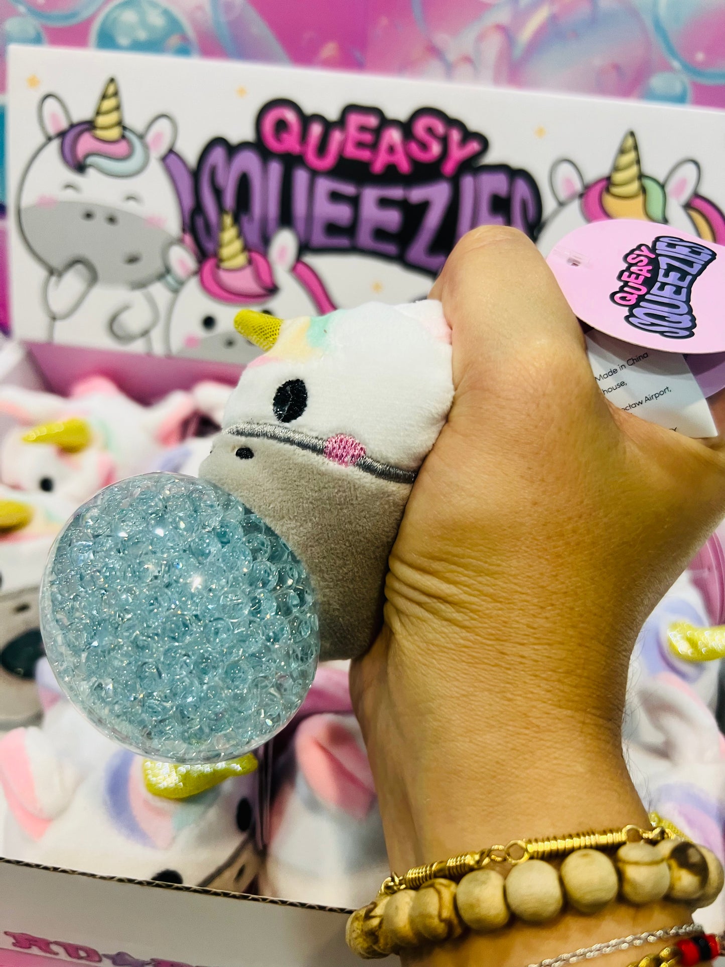 Brinquedo de pelúcia espremível Queasy Squeezies Adoracorns Unicornio