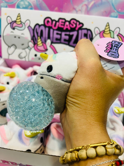 Brinquedo de pelúcia espremível Queasy Squeezies Adoracorns Unicornio