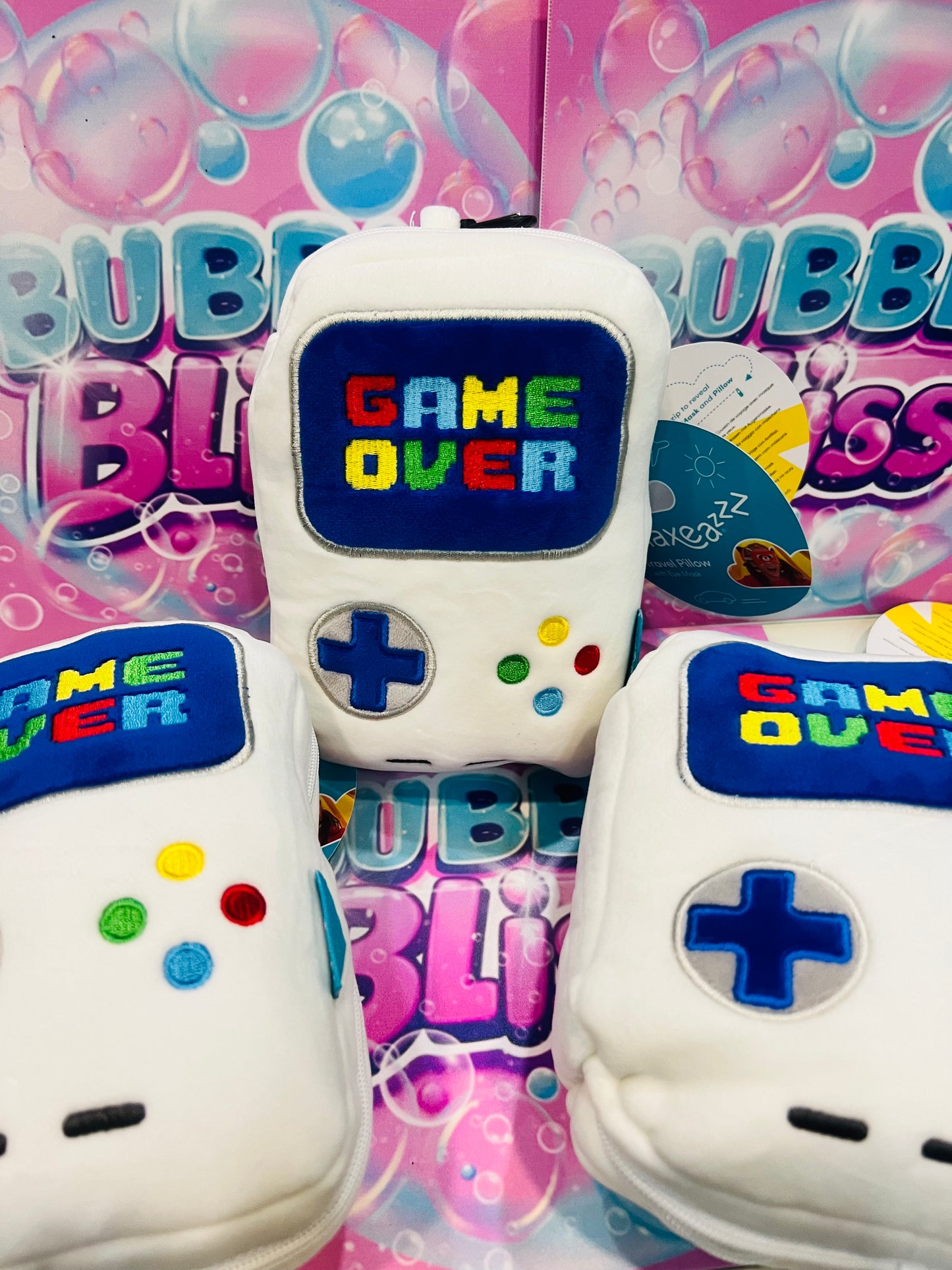 ALMOFADA E MÁSCARAPARA DORMIR  GAME OVER